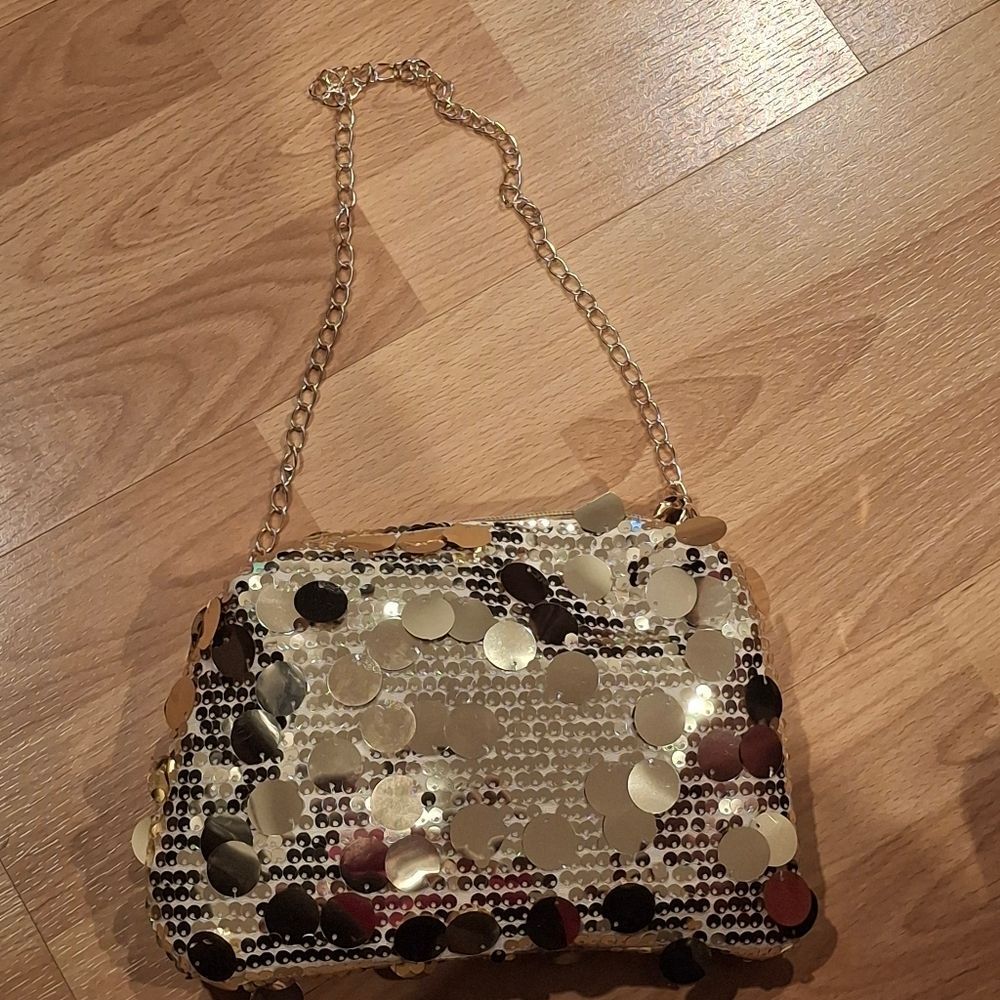 Gold Sequins Shoulder Bag - Picture 2 of 8